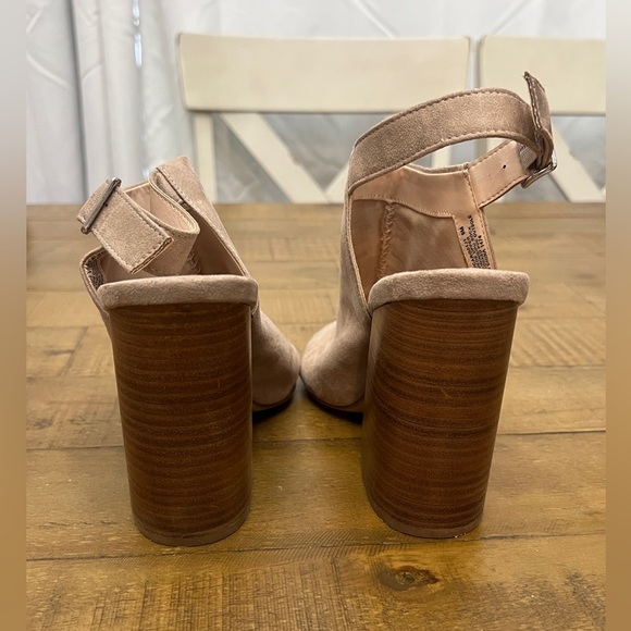 Madden Girl Tan Block Heels Size 9M - Picture 9 of 10